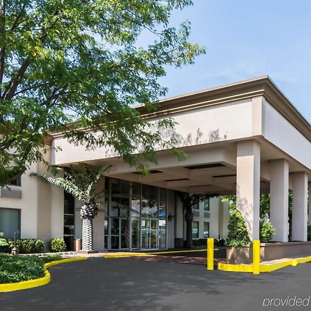 Plaza Inn & Suites Hagerstown Εξωτερικό φωτογραφία