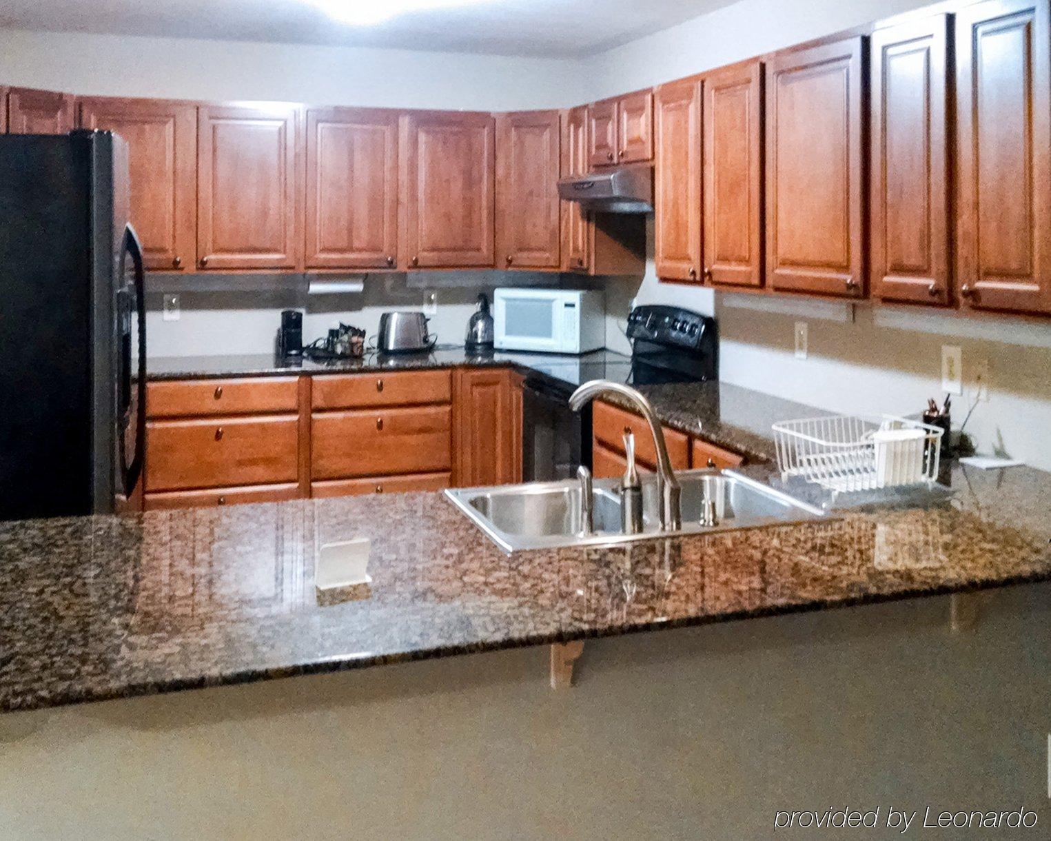 Plaza Inn & Suites Hagerstown Εξωτερικό φωτογραφία