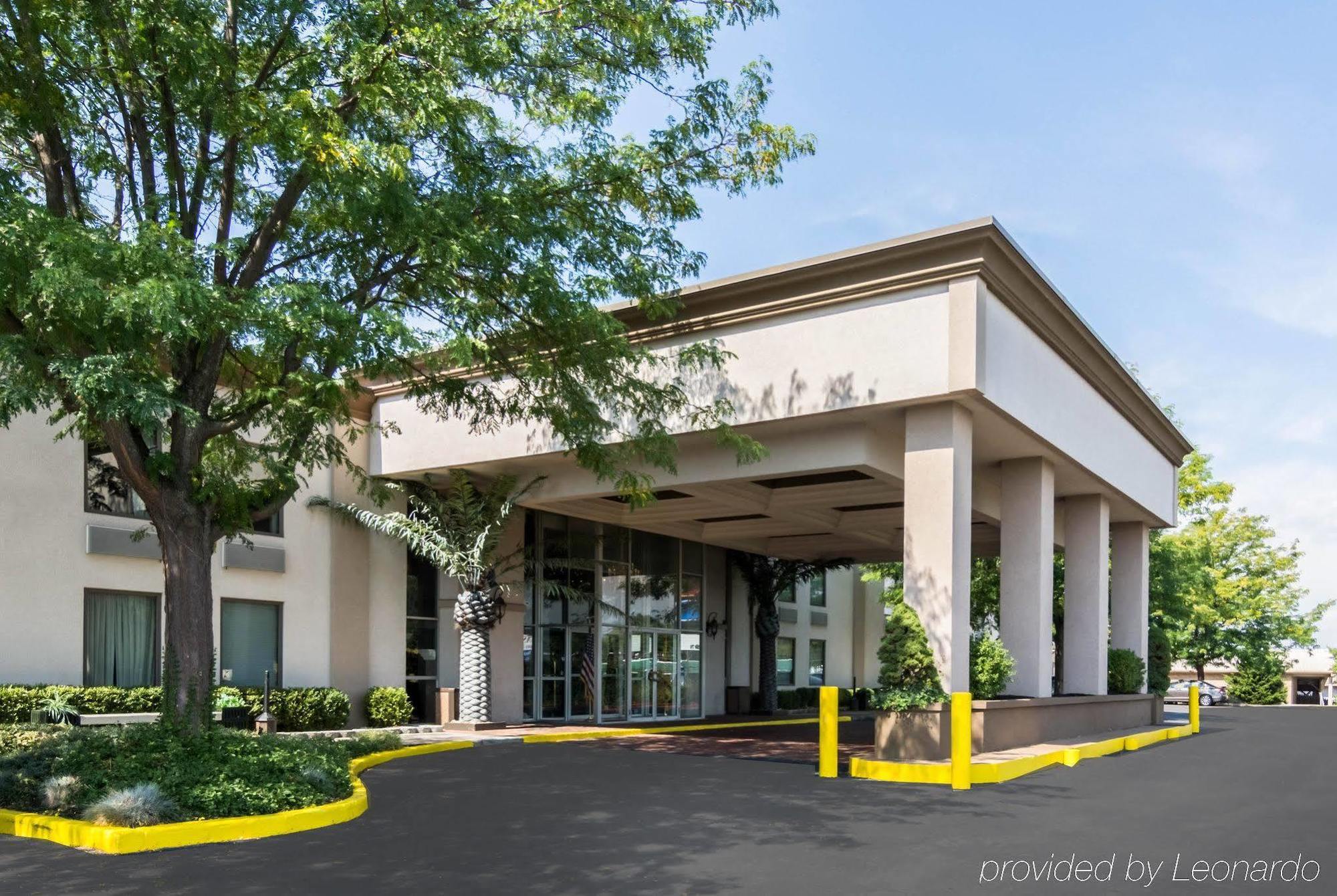Plaza Inn & Suites Hagerstown Εξωτερικό φωτογραφία