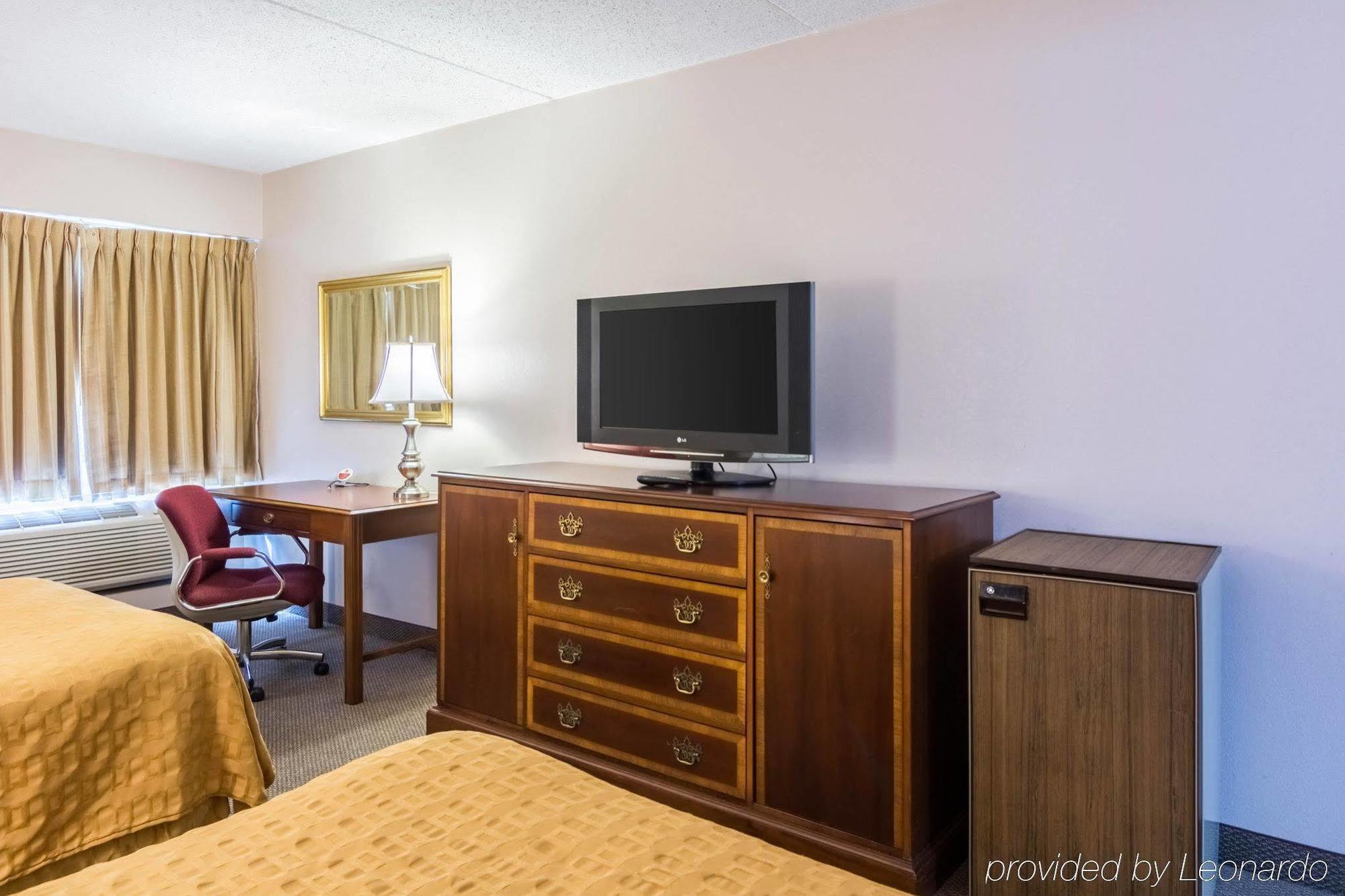 Plaza Inn & Suites Hagerstown Εξωτερικό φωτογραφία