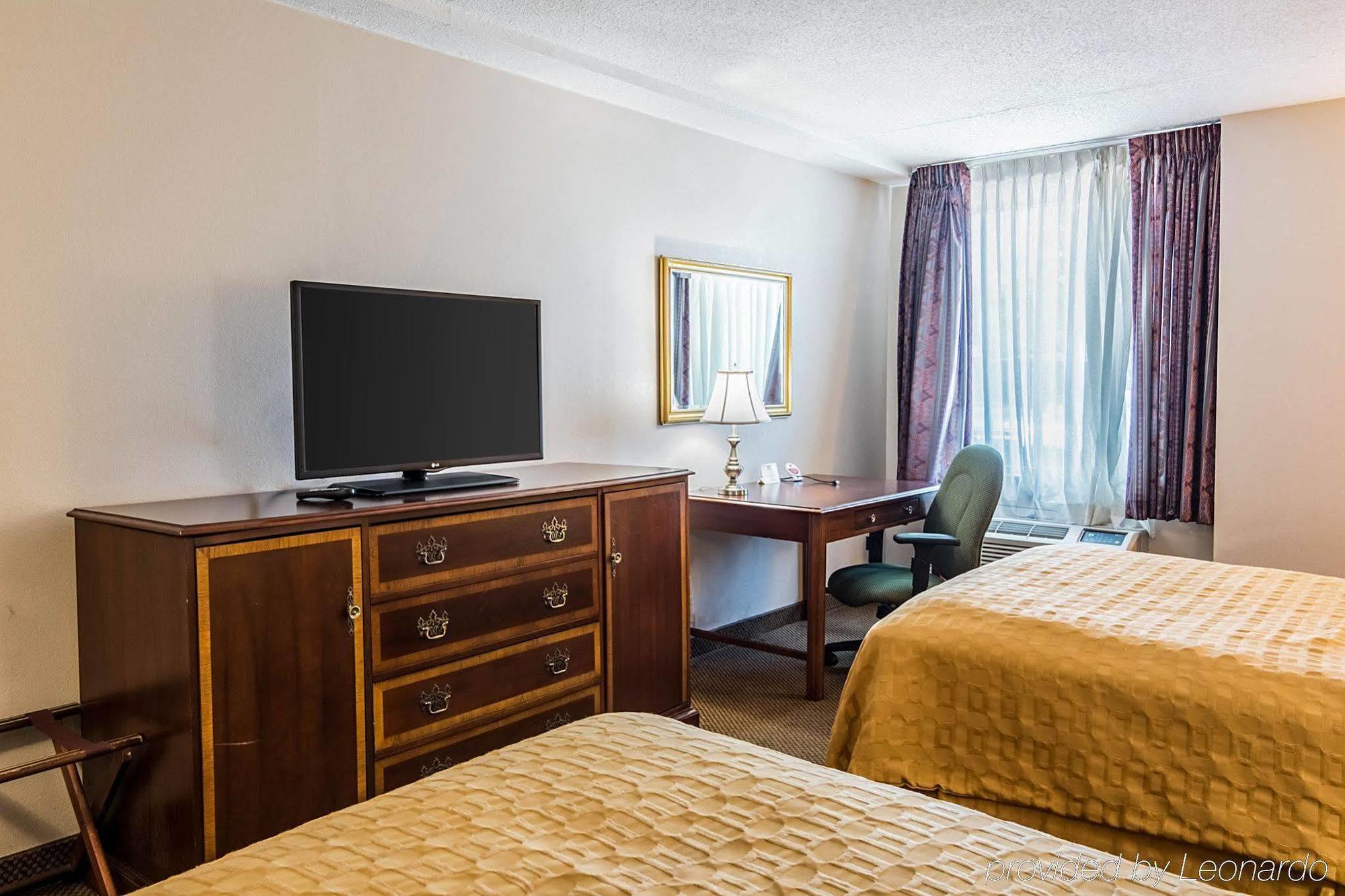 Plaza Inn & Suites Hagerstown Εξωτερικό φωτογραφία