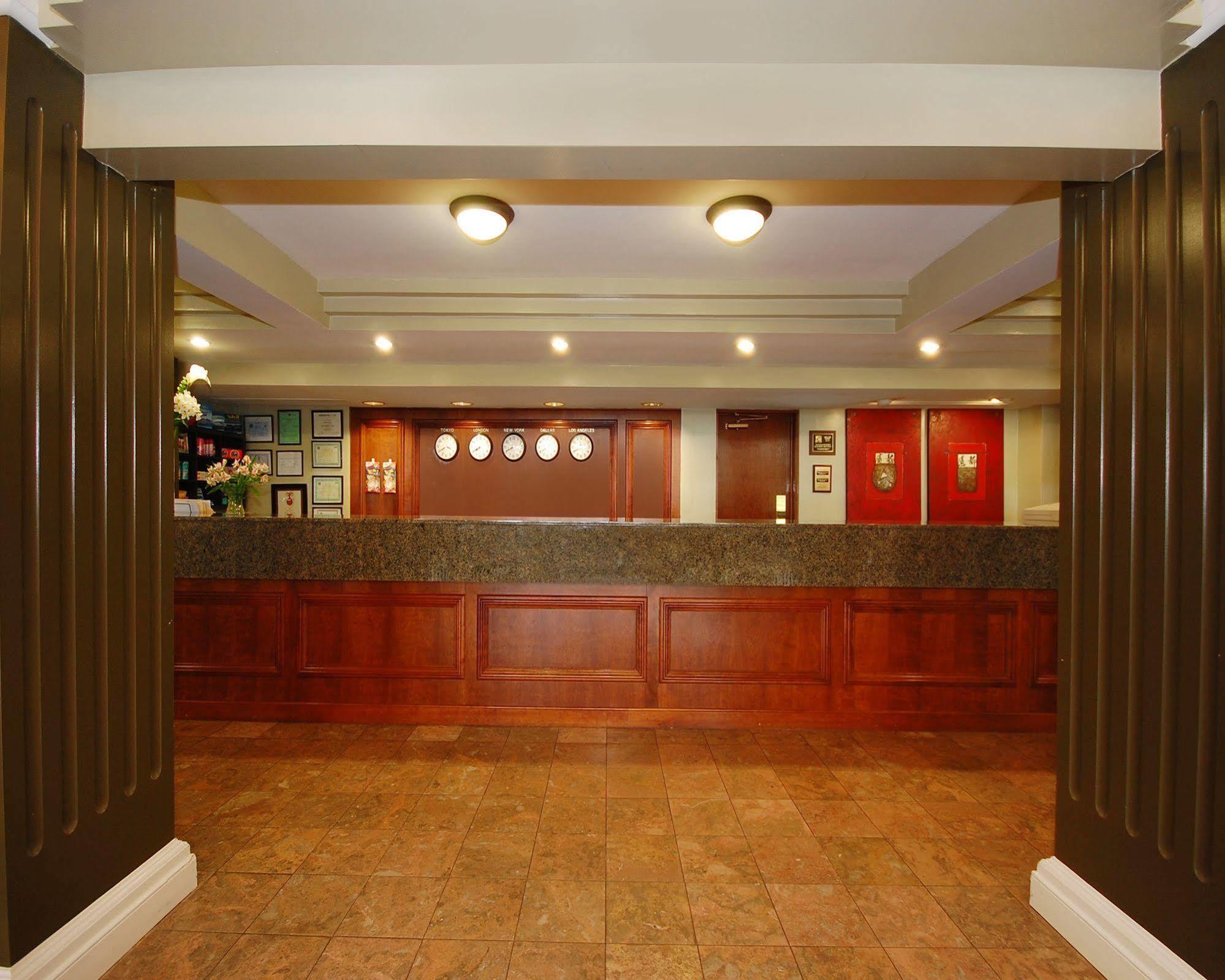 Plaza Inn & Suites Hagerstown Εξωτερικό φωτογραφία